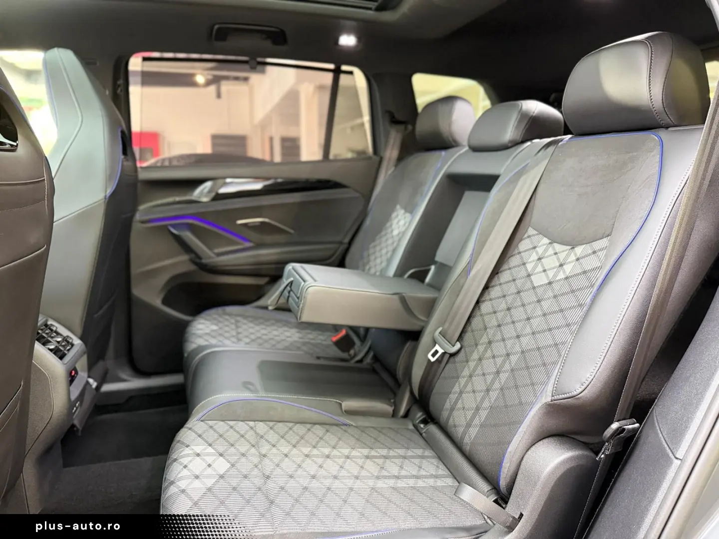 VW Tayron 2.0 TDI R-Line 7-Sitz Pano HuD Matrix H&K