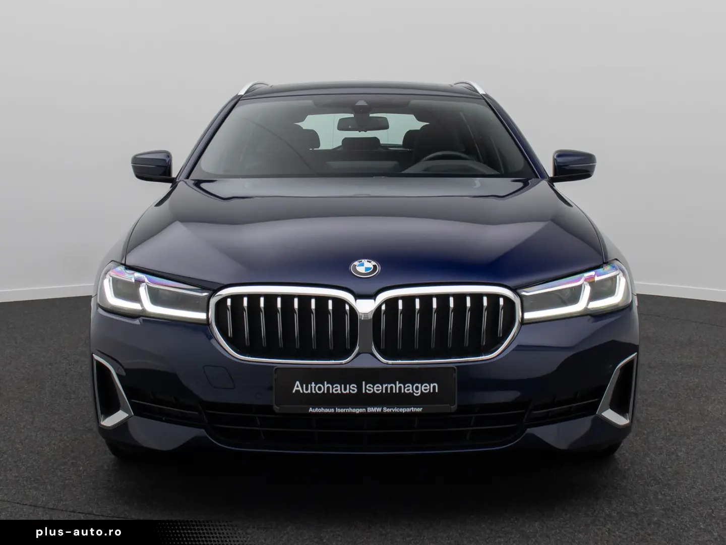 BMW 530d xD Luxury Line HUD DAB AHK Panorama H K 19