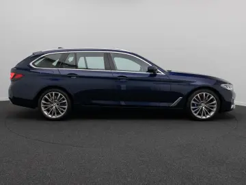 BMW 530d xD Luxury Line HUD DAB AHK Panorama H K 19