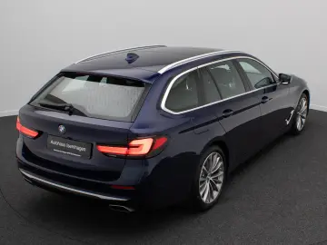BMW 530d xD Luxury Line HUD DAB AHK Panorama H K 19