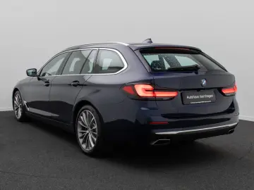 BMW 530d xD Luxury Line HUD DAB AHK Panorama H K 19