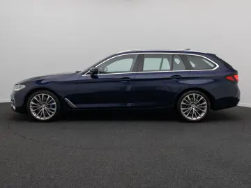 BMW 530d xD Luxury Line HUD DAB AHK Panorama H K 19