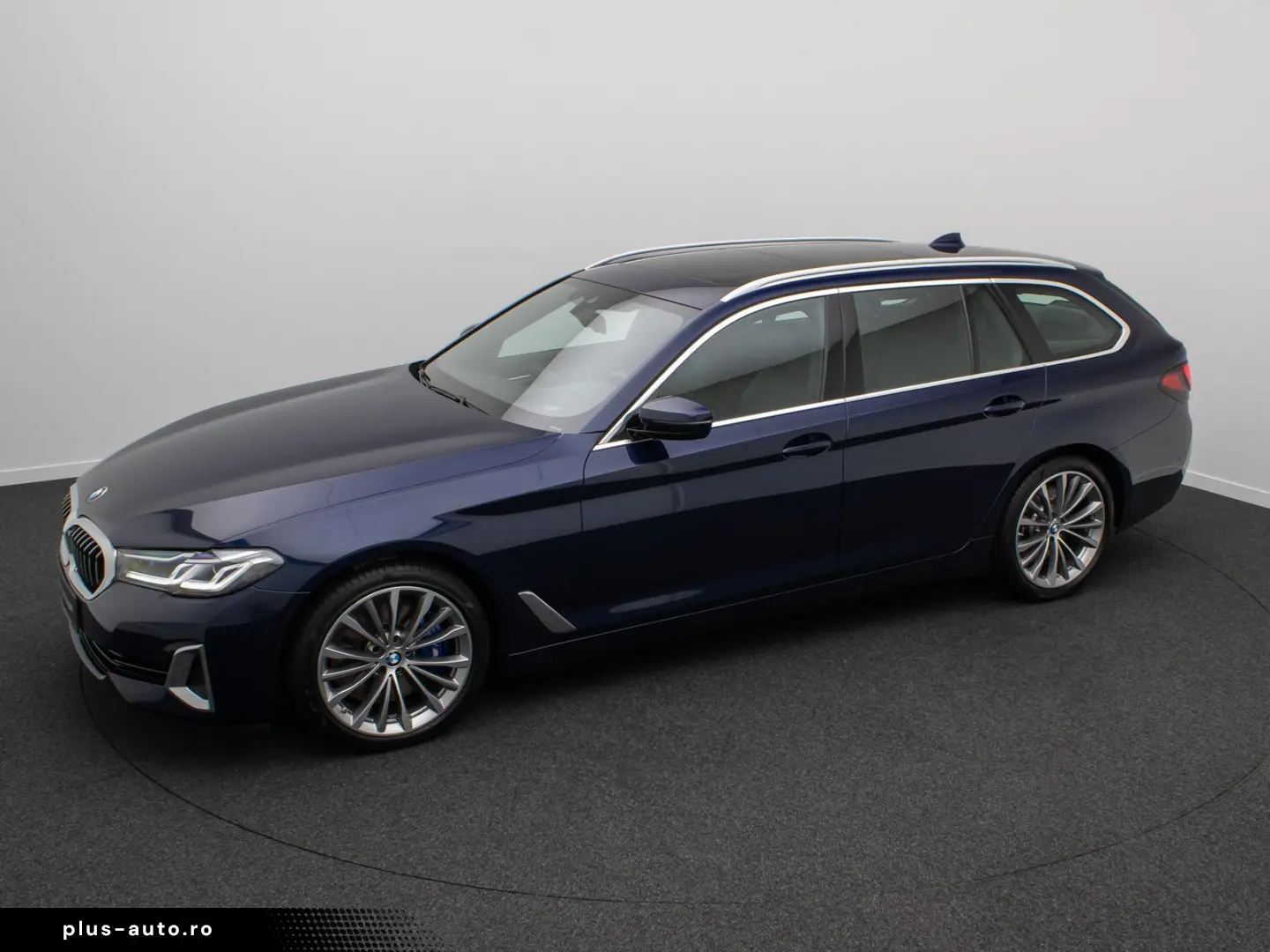 BMW 530d xD Luxury Line HUD DAB AHK Panorama H K 19