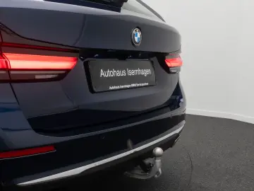 BMW 530d xD Luxury Line HUD DAB AHK Panorama H K 19
