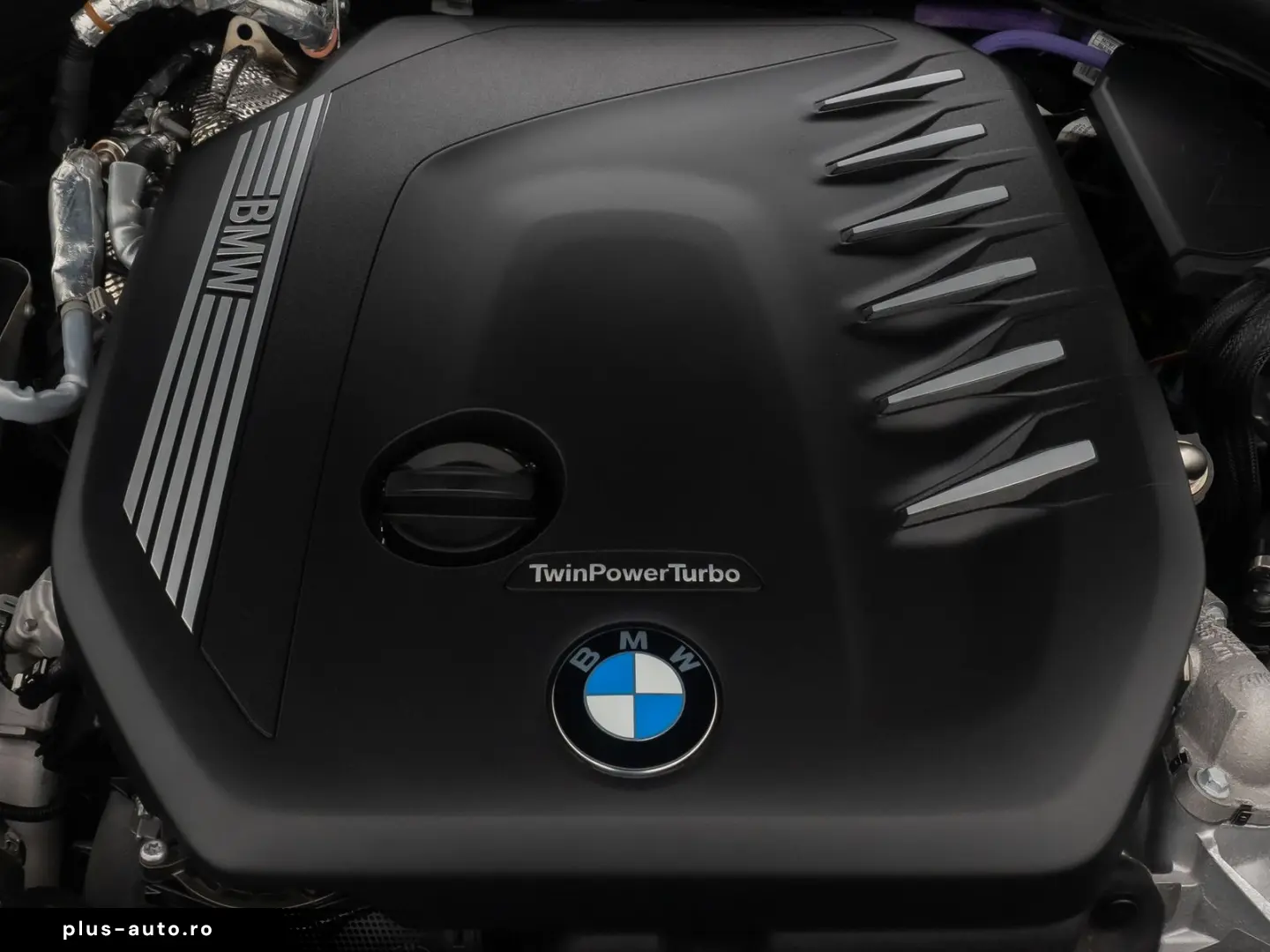 BMW 530d xD Luxury Line HUD DAB AHK Panorama H K 19