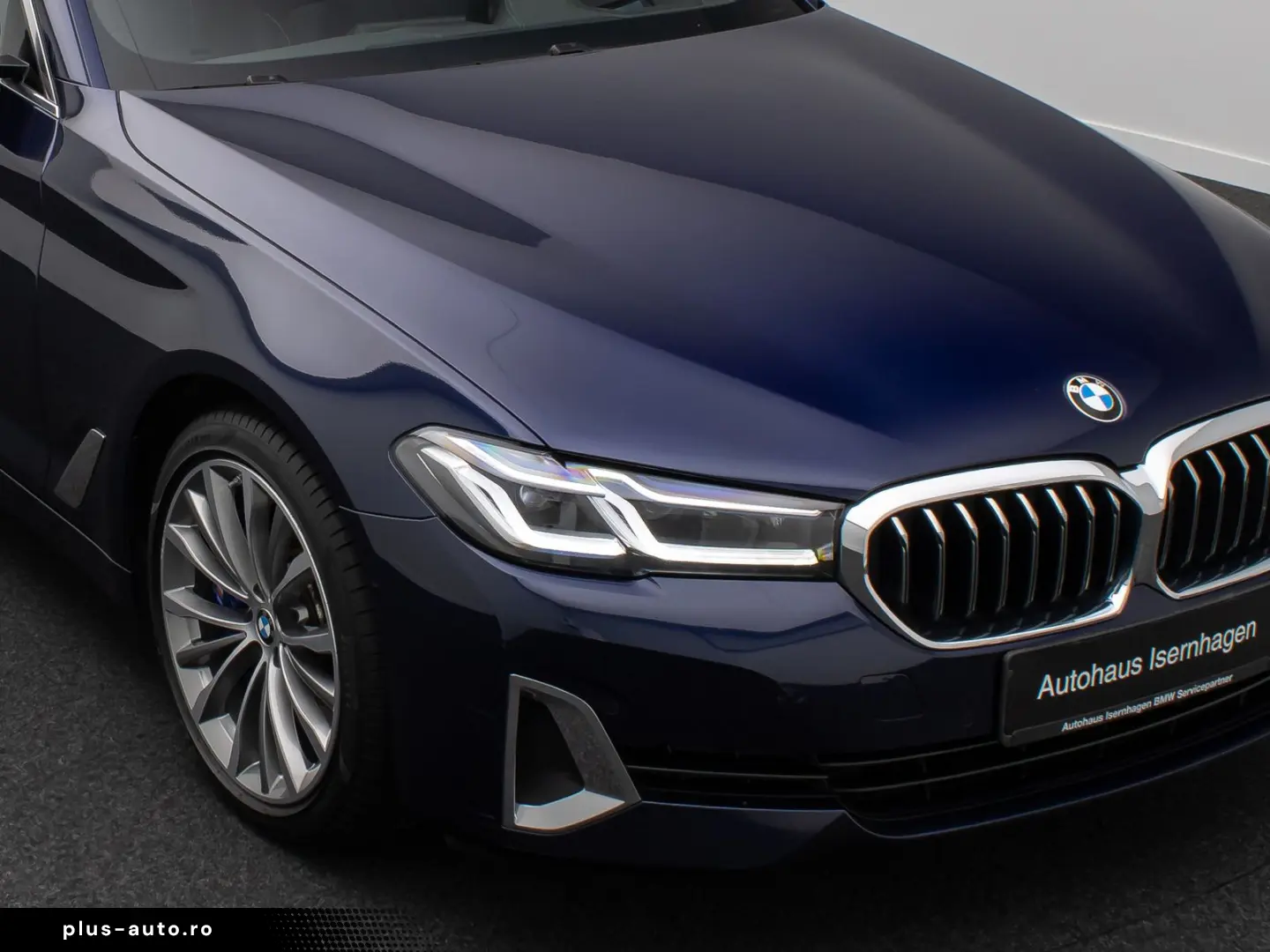 BMW 530d xD Luxury Line HUD DAB AHK Panorama H K 19