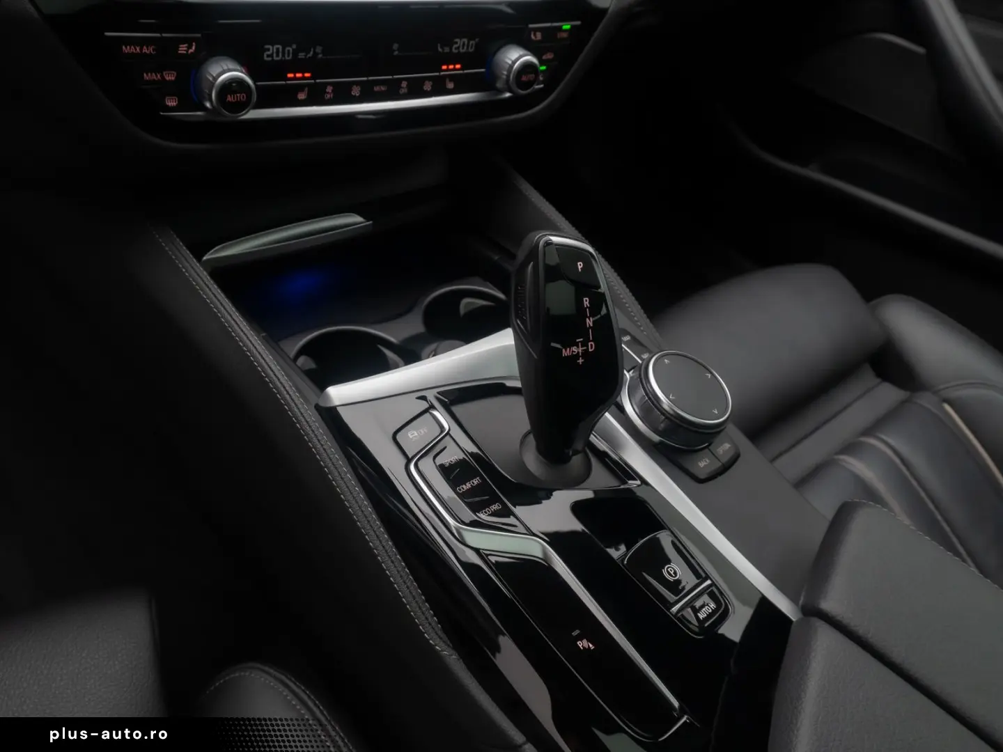 BMW 530d xD Luxury Line HUD DAB AHK Panorama H K 19