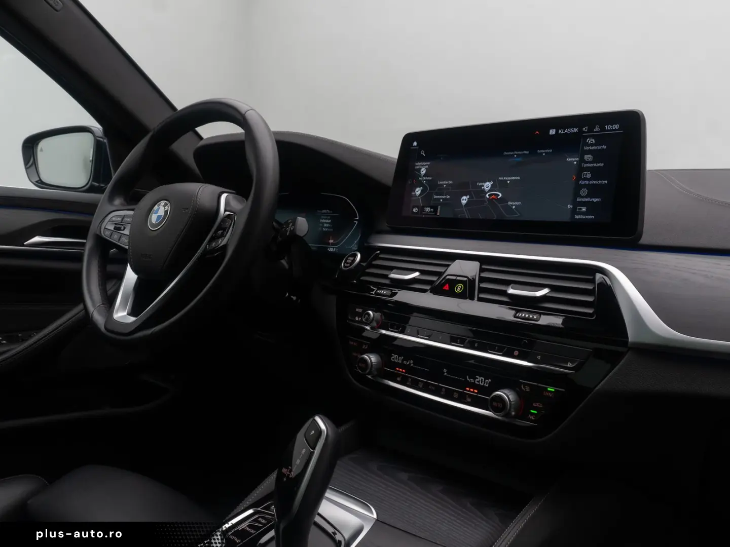 BMW 530d xD Luxury Line HUD DAB AHK Panorama H K 19