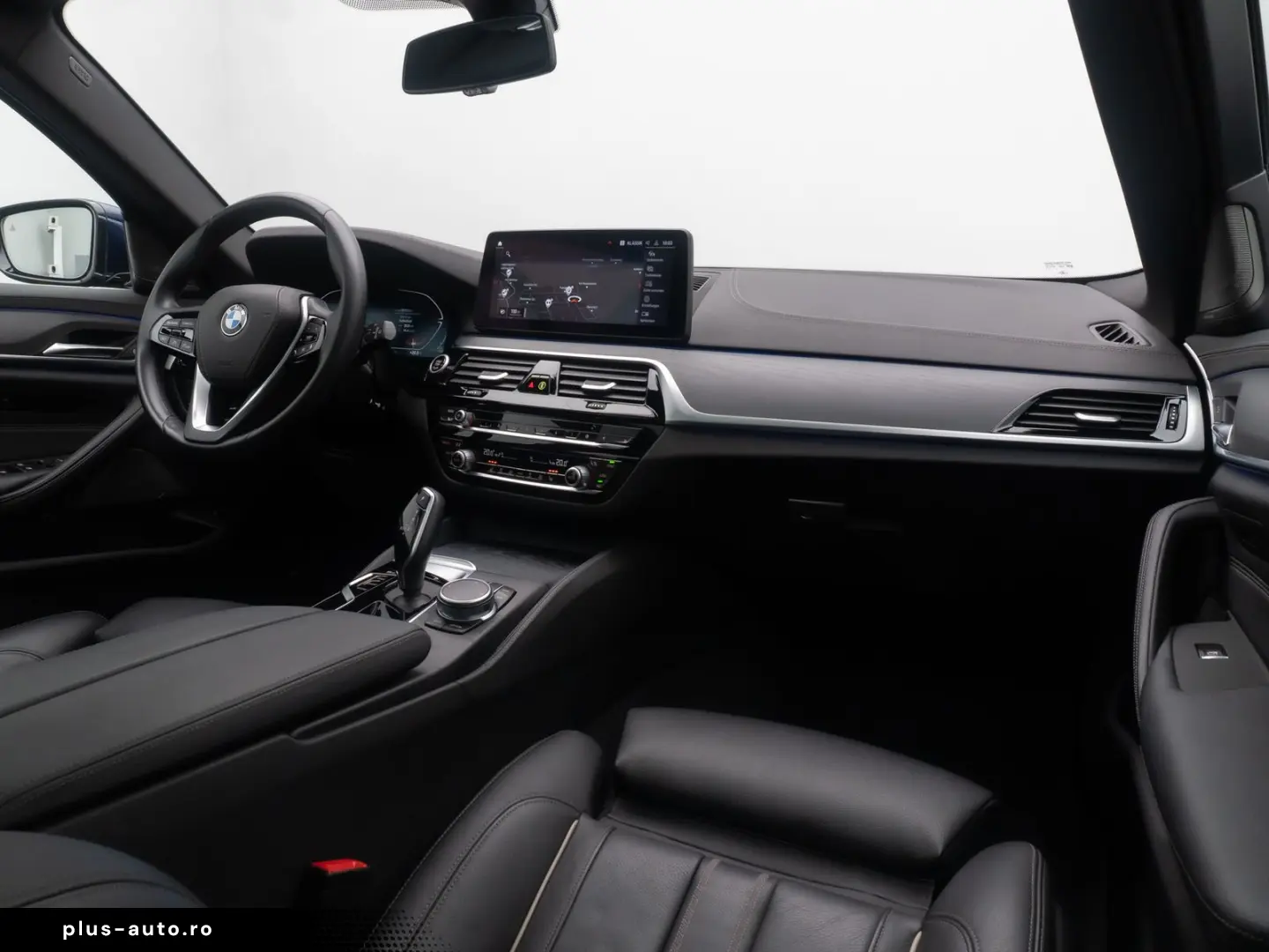 BMW 530d xD Luxury Line HUD DAB AHK Panorama H K 19