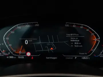 BMW 530d xD Luxury Line HUD DAB AHK Panorama H K 19