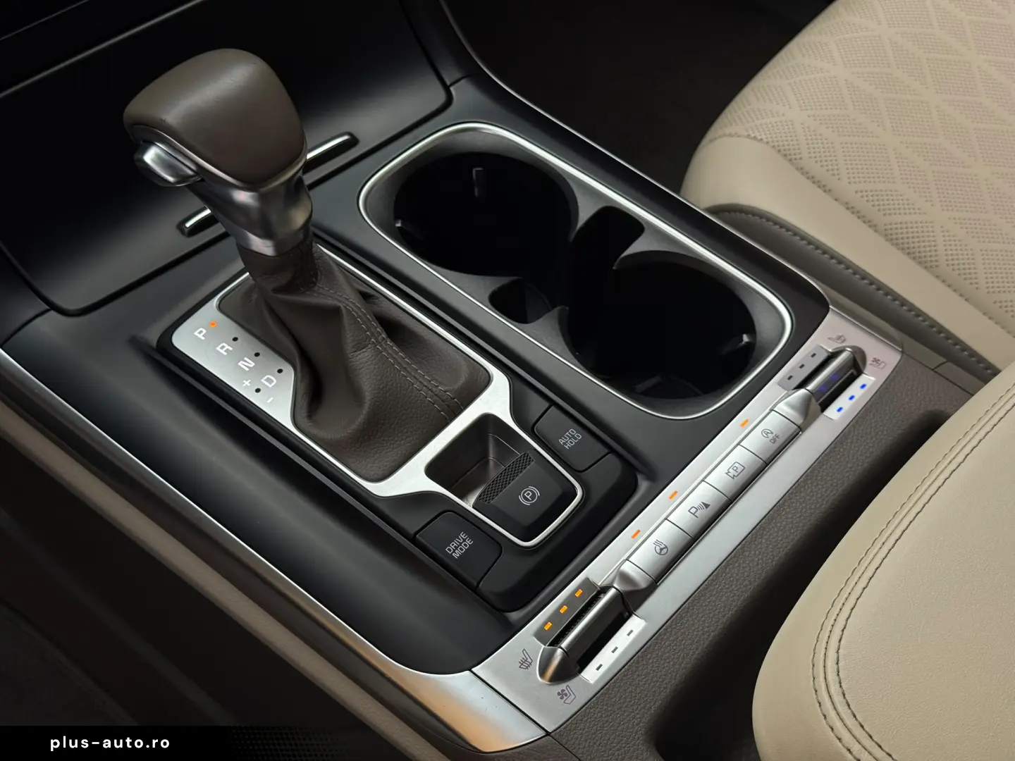 Kia Carnival Prestige Garantie 36 de luni LED Piele TVA