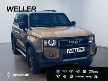 TOYOTA Land Cruiser 2 8 D-4D First Edition  HUD JBL 360