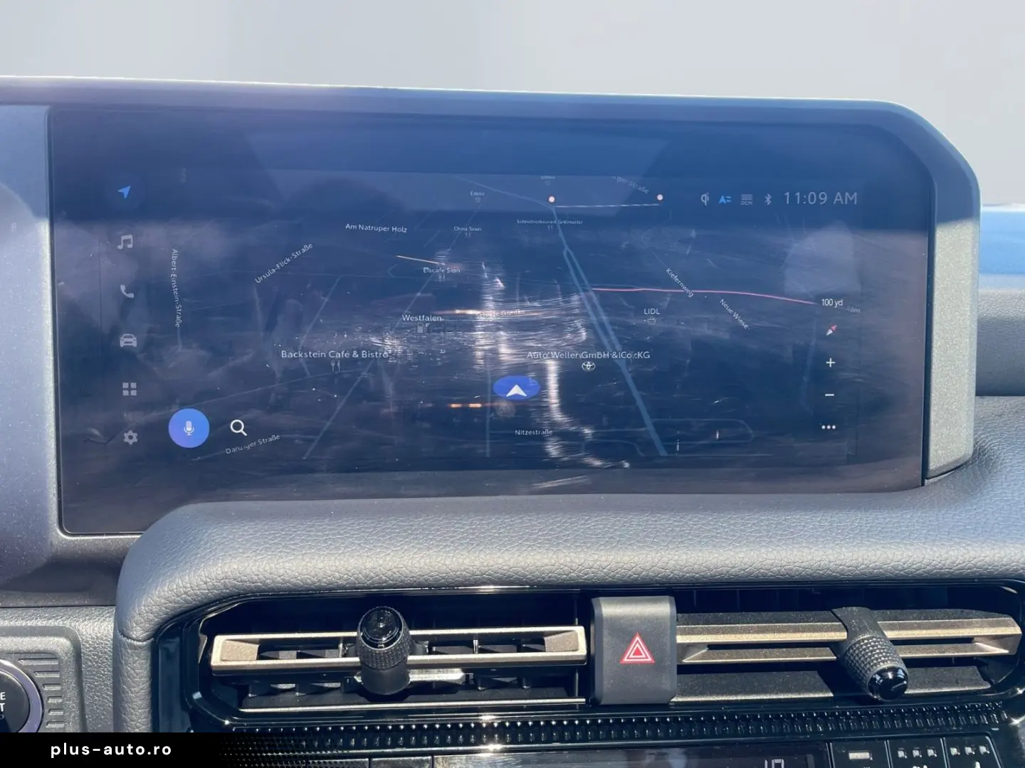 TOYOTA Land Cruiser 2 8 D-4D First Edition  HUD JBL 360