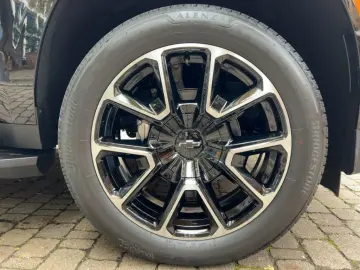 CHEVROLET Tahoe 2025 RST 4WD 48 Monate Garantie