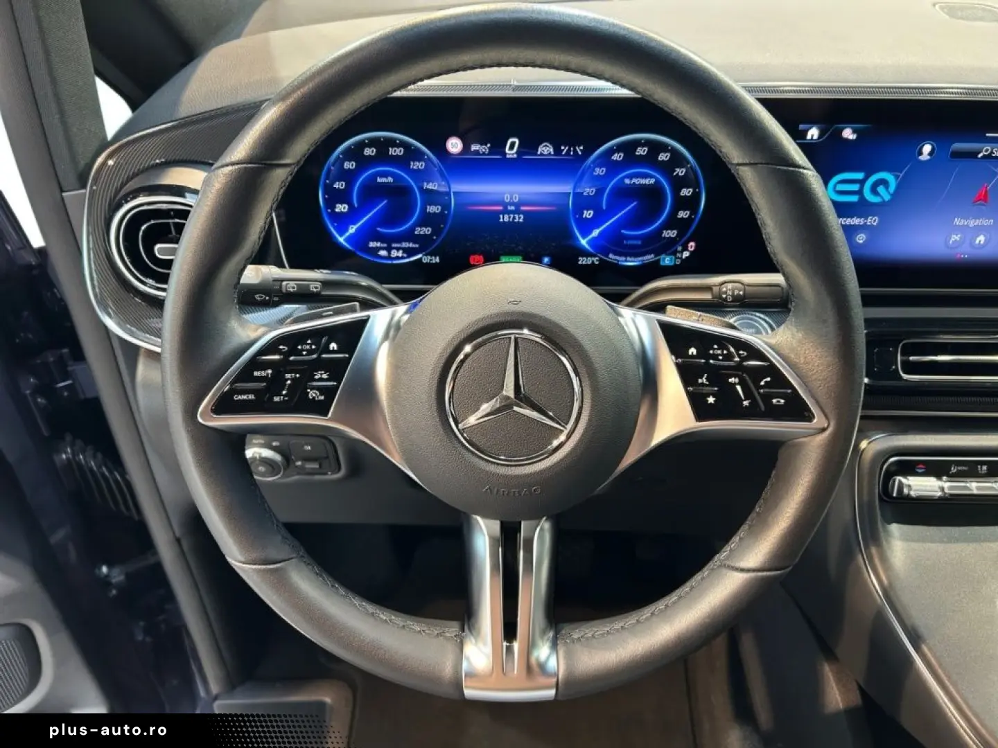 MERCEDES-BENZ EQV 300 Lang MBUX Cam Navi AUT Distr Facelift