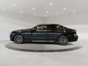 BMW 740 d xDrive Limousine Fahrassist Pano Stdhz 360