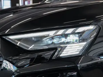 AUDI RS3 2.5 TFSI Lim. quattro RS-AGA KERAMIK-BREMSEN