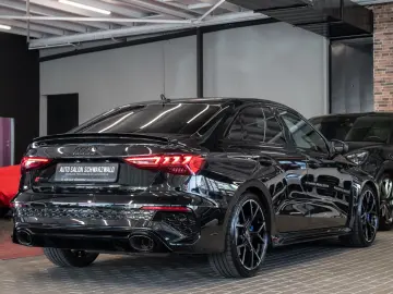 AUDI RS3 2.5 TFSI Lim. quattro RS-AGA KERAMIK-BREMSEN