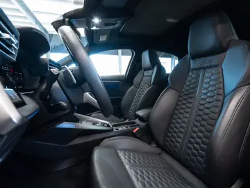 AUDI RS3 2.5 TFSI Lim. quattro RS-AGA KERAMIK-BREMSEN