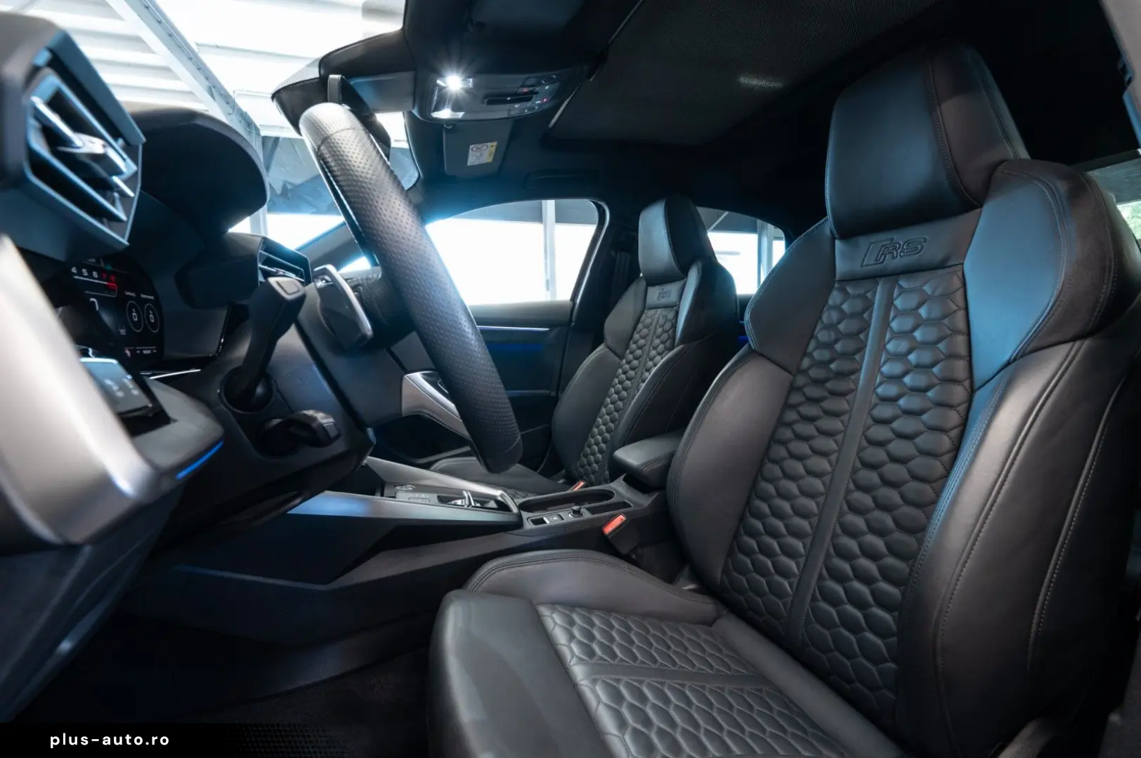 AUDI RS3 2.5 TFSI Lim. quattro RS-AGA KERAMIK-BREMSEN