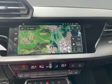 AUDI RS3 Limousine 2 5 TFSI qu Matrix Pano B&O Kamera