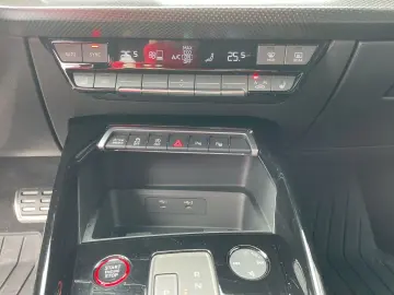 AUDI RS3 Limousine 2 5 TFSI qu Matrix Pano B&O Kamera