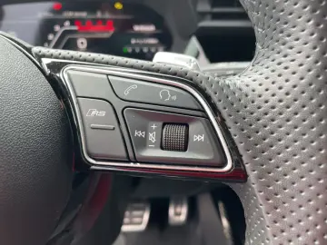 AUDI RS3 Limousine 2 5 TFSI qu Matrix Pano B&O Kamera