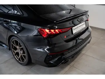 AUDI RS3 Lim. 2.5 TFSI quattro B&O Matrix Pano ACC eS