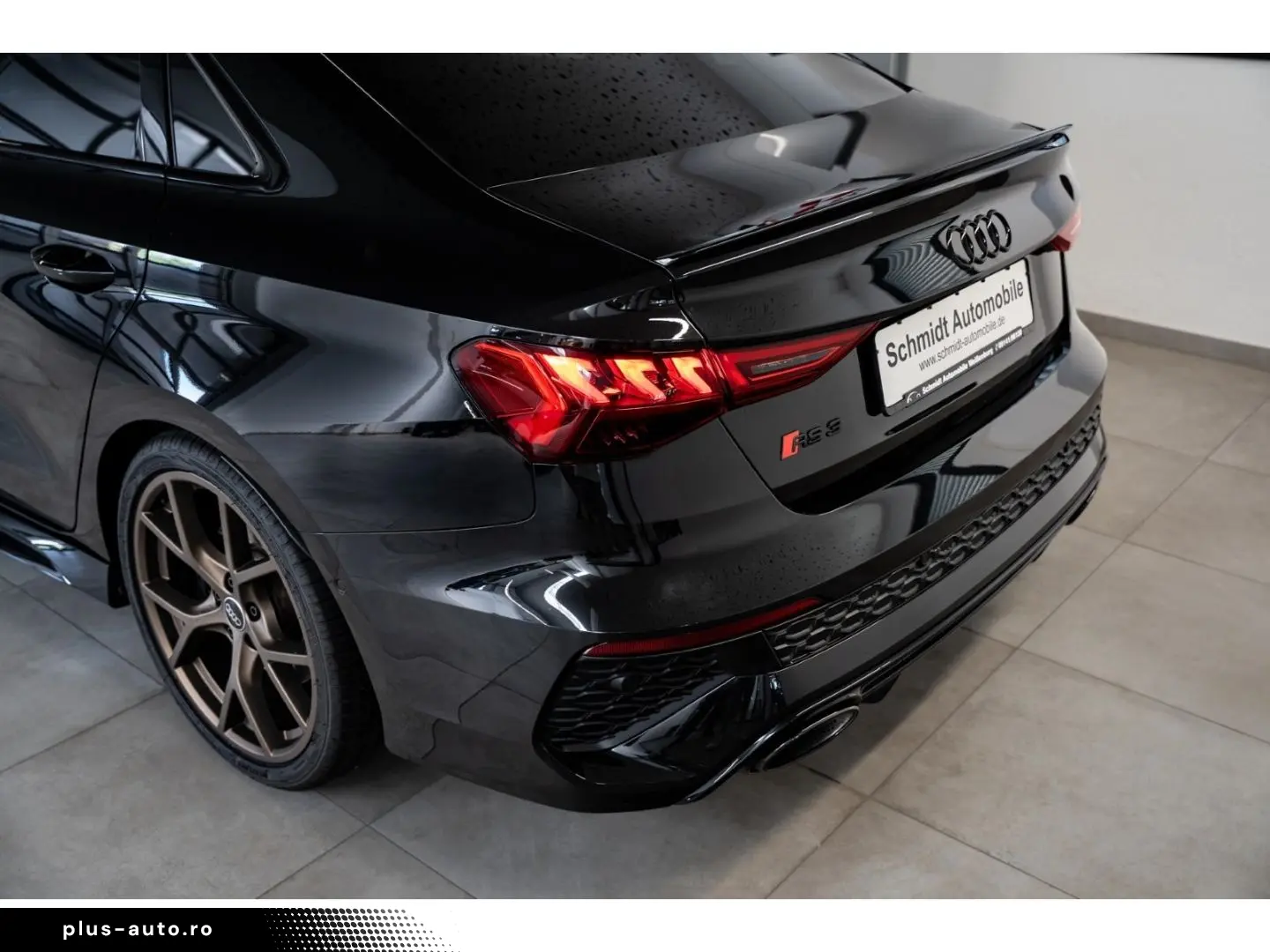 AUDI RS3 Lim. 2.5 TFSI quattro B&O Matrix Pano ACC eS