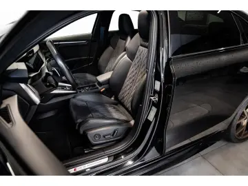 AUDI RS3 Lim. 2.5 TFSI quattro B&O Matrix Pano ACC eS