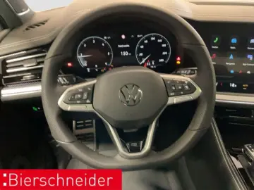 VW Touareg 3.0 TDI R-Line Black NP 126560 MATT VOLL
