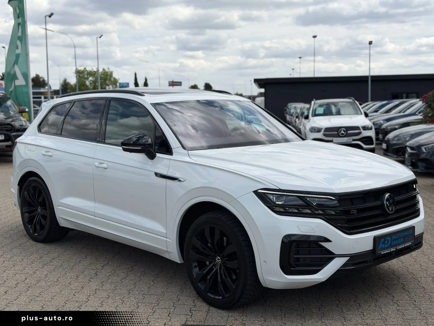 VW Touareg R-Line 4Motion Luftfahrwerk  Pano
