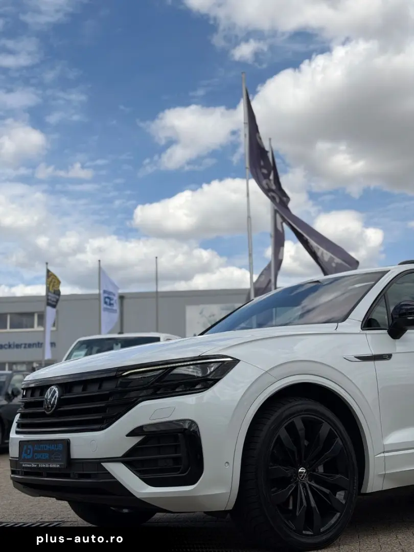 VW Touareg R-Line 4Motion Luftfahrwerk  Pano