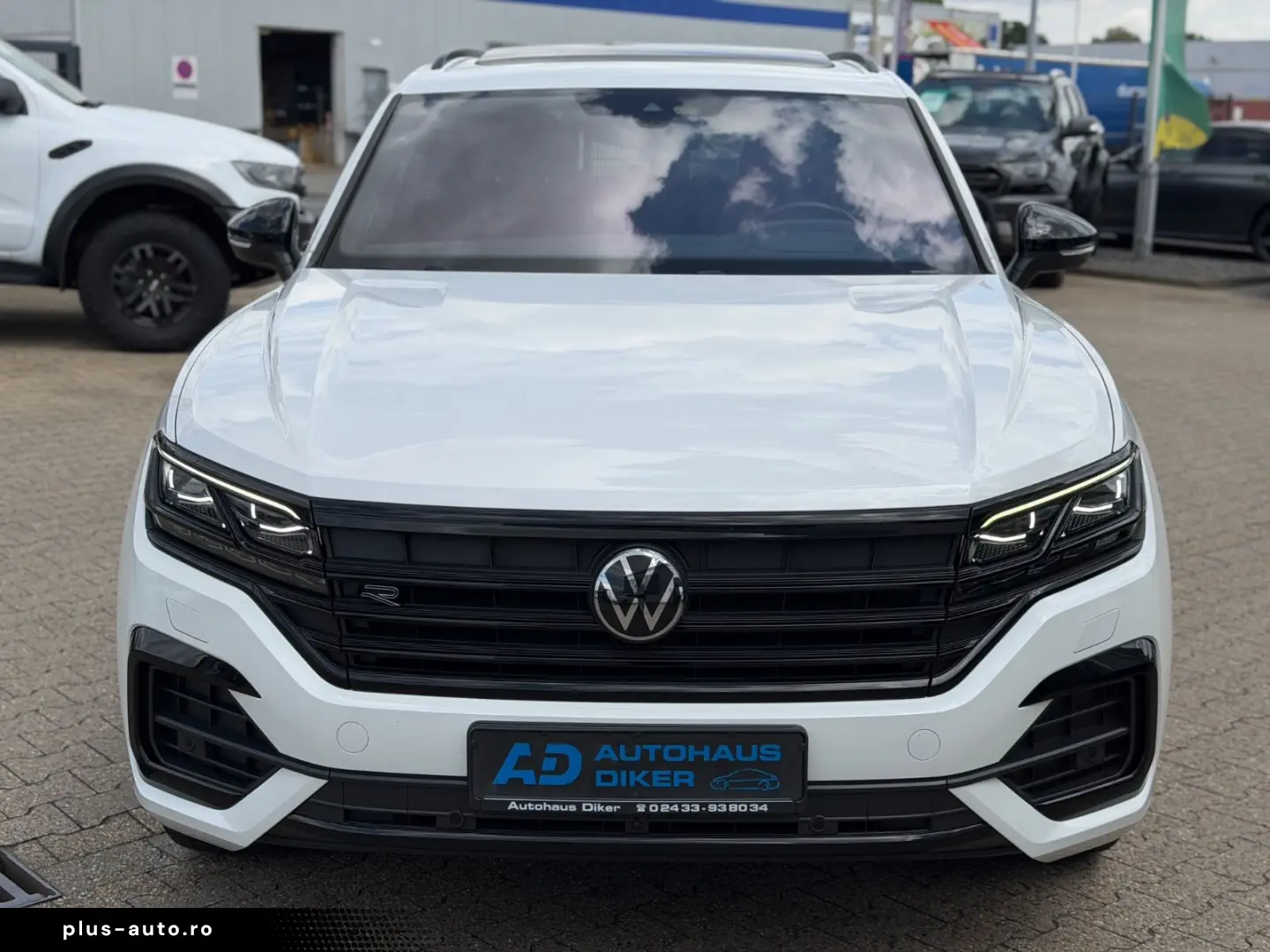 VW Touareg R-Line 4Motion Luftfahrwerk  Pano