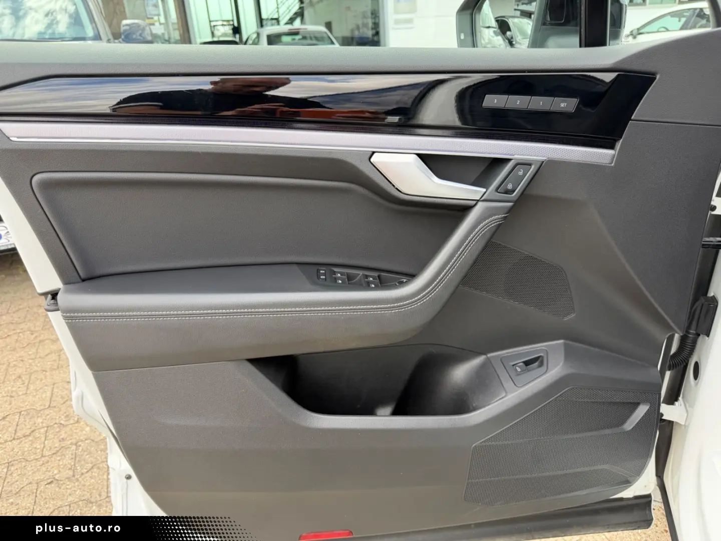 VW Touareg R-Line 4Motion Luftfahrwerk  Pano