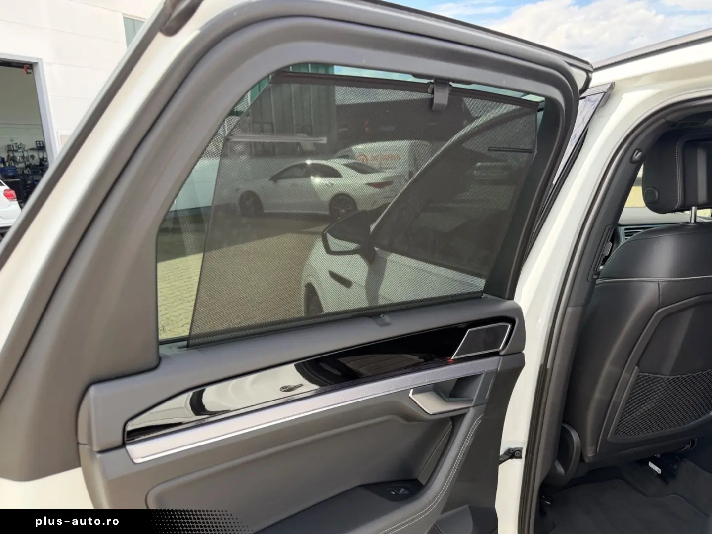 VW Touareg R-Line 4Motion Luftfahrwerk  Pano