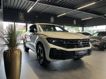 VW Touareg 3.0 TDI V6 4M R-Line AHK PANO HUD ACC 20