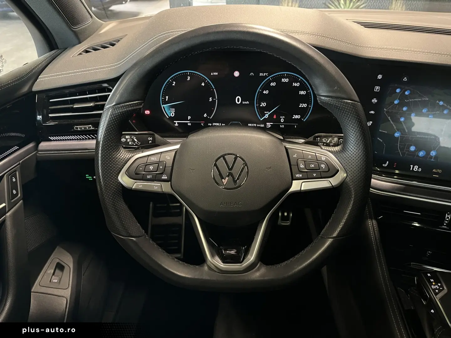 VW Touareg 3.0 TDI V6 4M R-Line AHK PANO HUD ACC 20