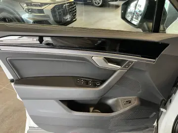 VW Touareg 3.0 TDI V6 4M R-Line AHK PANO HUD ACC 20