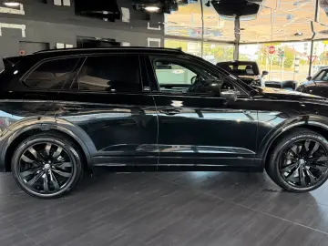 VW Touareg 3.0 TDI Edition 20 R-Line AHK 4M Matrix