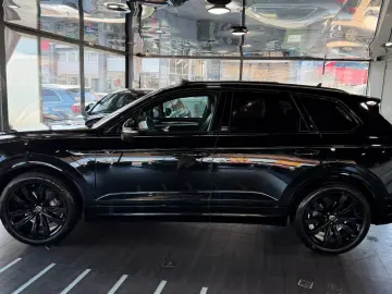 VW Touareg 3.0 TDI Edition 20 R-Line AHK 4M Matrix