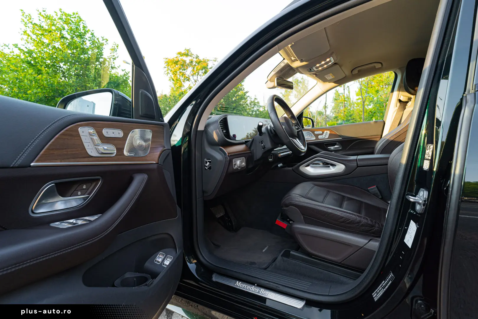 Mercedes-Benz GLE 400d intretinut foarte bine