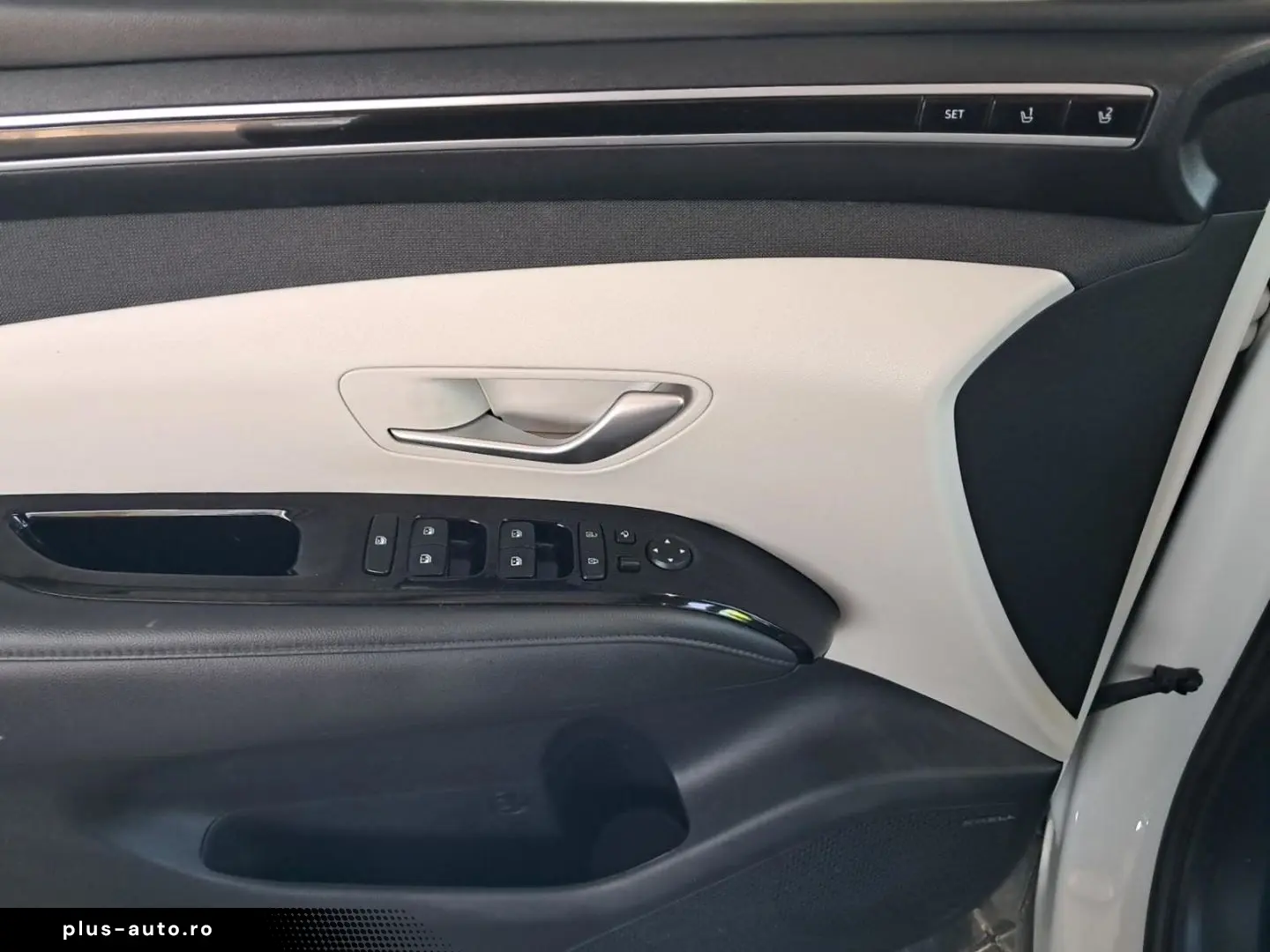 HYUNDAI Tucson 1.6T-GDI 4WD Aut.Prime LED PANO NAVI PDC