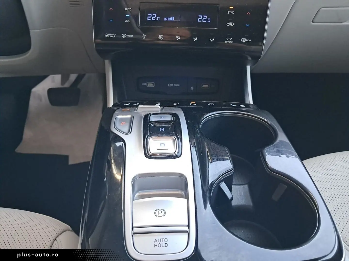 HYUNDAI Tucson 1.6T-GDI 4WD Aut.Prime LED PANO NAVI PDC