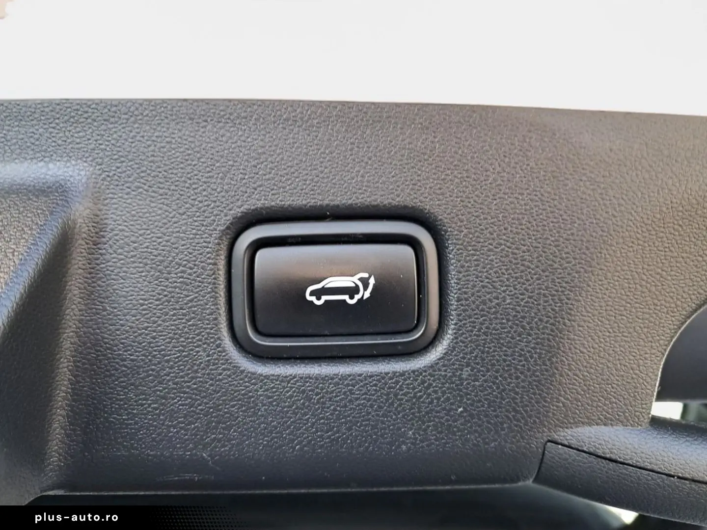 HYUNDAI Tucson 1.6T-GDI 4WD Aut.Prime LED PANO NAVI PDC