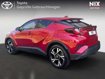 TOYOTA C-HR 1.8 Hybrid Team D KAMERA SHZ AHK