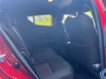 TOYOTA C-HR 1.8 Hybrid Team D KAMERA SHZ AHK