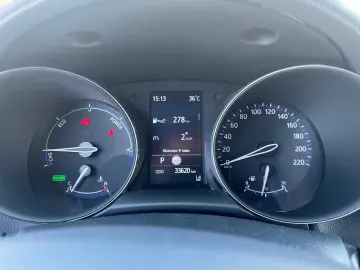 TOYOTA C-HR 1.8 Hybrid Team D KAMERA SHZ AHK
