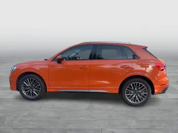 AUDI Q3 35TFSI S line ACC AHK Navi  Kam 19Zoll