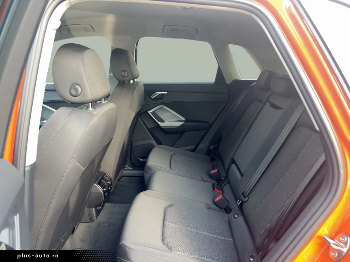 AUDI Q3 35TFSI S line ACC AHK Navi  Kam 19Zoll